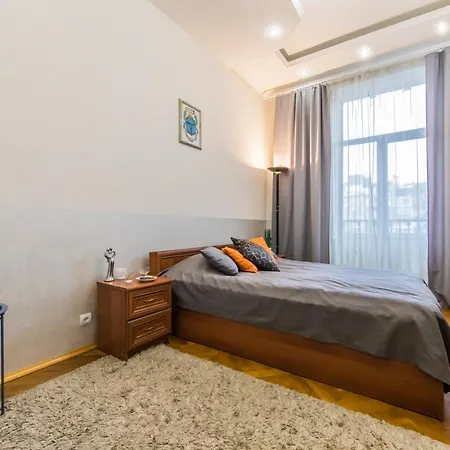 Apartment Lev Tolstoy Kyiv